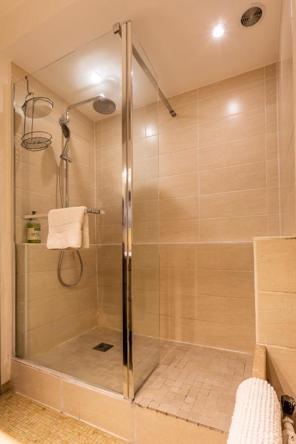 Le « 24Th » On Blum Square Apartment Puteaux Exterior photo